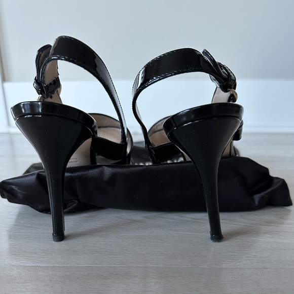 D&G - Dolce &Gabbaba black patent strappy high heel sandals - Picture 13 of 13
